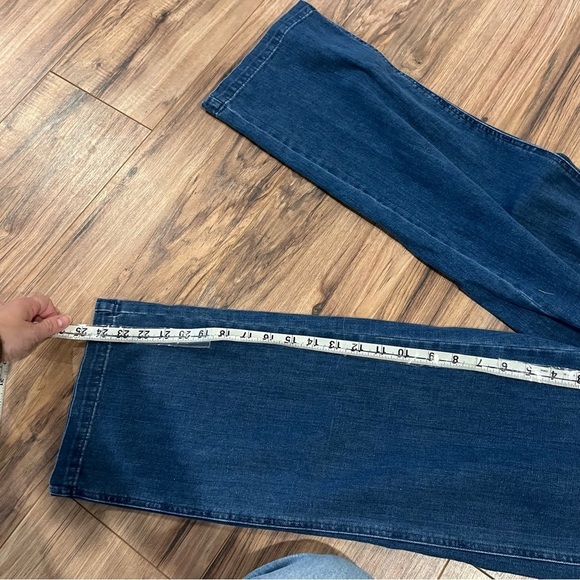 Madewell Paperbag Jeans in Flannigan Wash - Picture 9 of 11